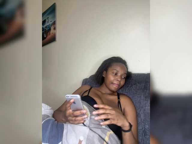 Busty-princess1 live cam preview