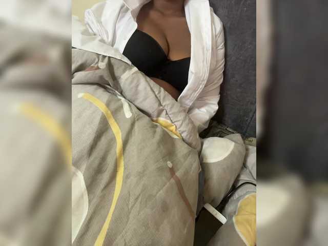 Curvy-maxy9