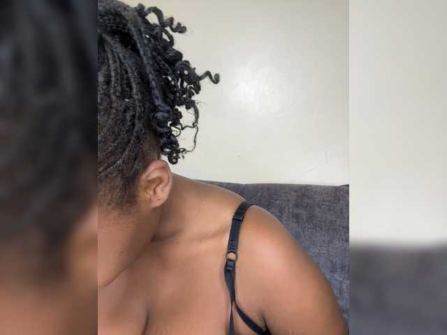 go to chat with Busty-princess1