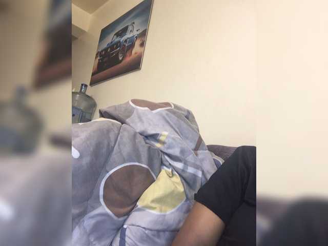 Curvy-maxy9 live cam on BongaCams
