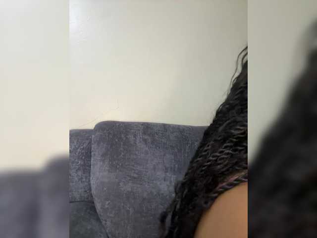 Curvy-maxy9 live cam on BongaCams