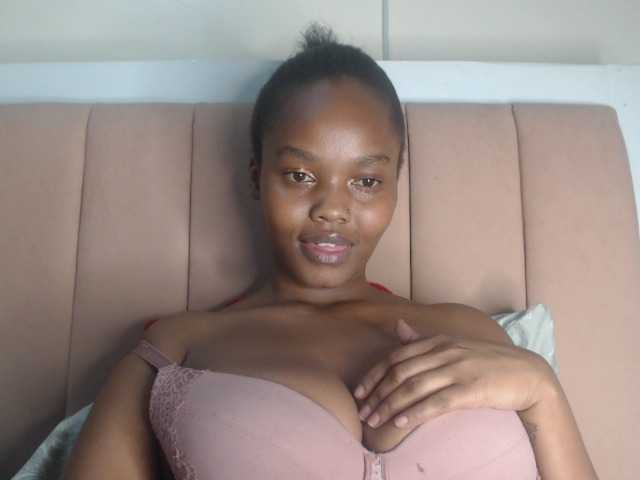 Busty-princess1 live cam