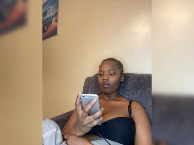 Busty-princess1