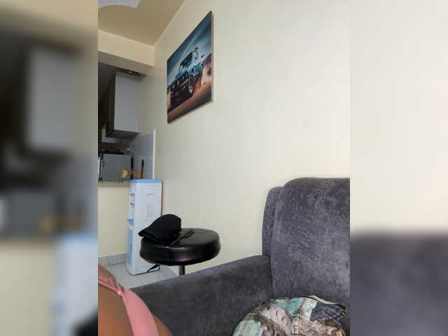 Curvy-maxy9 live cam on BongaCams