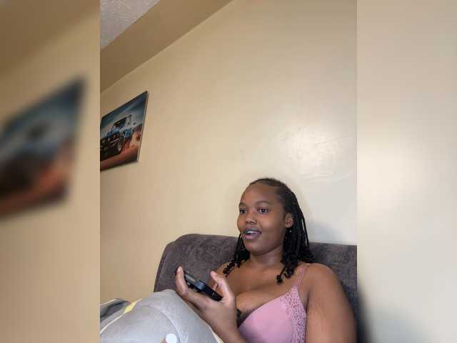 curvy-maxy9 live sex show