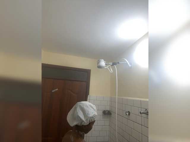 Curvy-maxy9 live cam on BongaCams