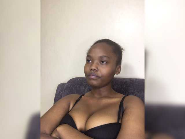 Curvy-maxy9