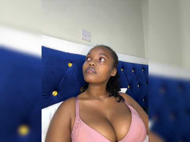 curvy-maxy9 cam belle
