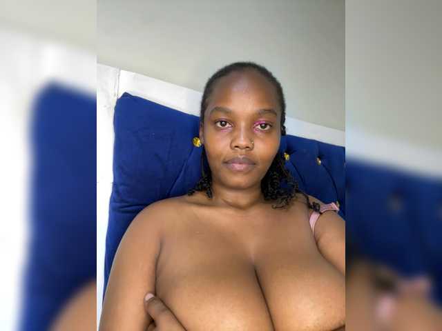 curvy-maxy9 live sex
