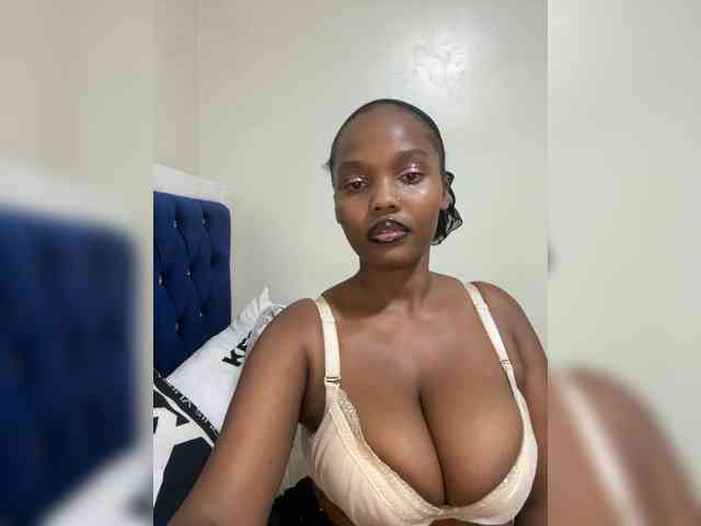 Busty-Princess1 webcam