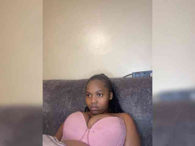 Curvy-maxy9 Curvy-maxy9
