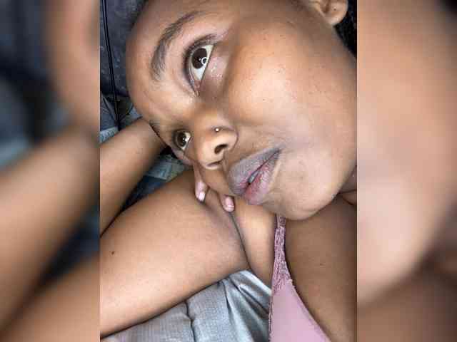 Busty-Princess1 webcam