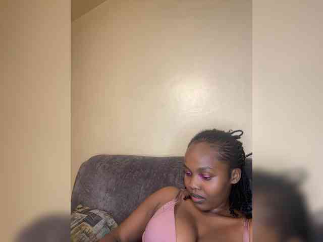 Curvy-maxy9 Curvy-maxy9