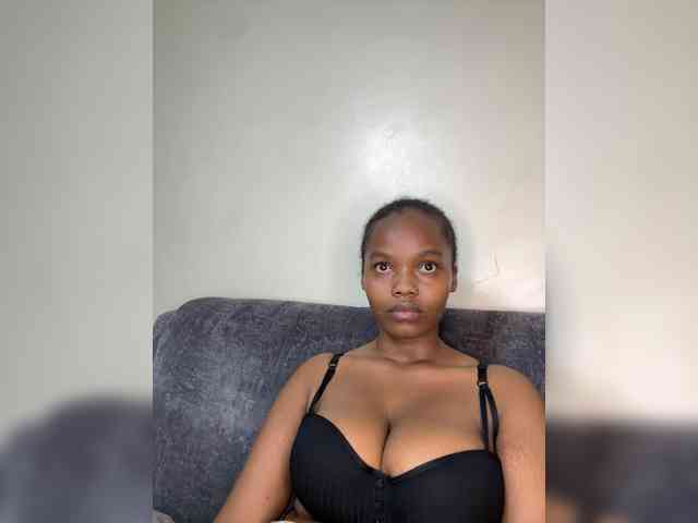Curvy-maxy9