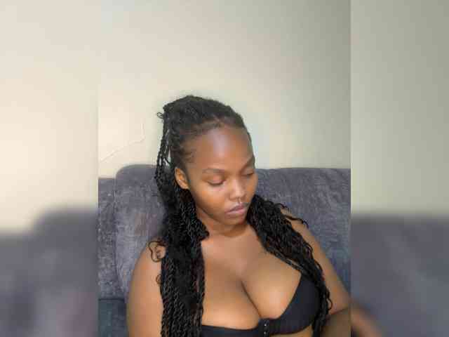 Curvy-maxy9 Curvy-maxy9
