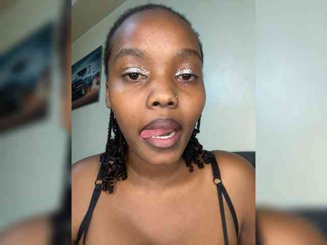 Busty-Princess1 webcam