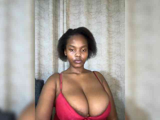 Busty-Princess1 webcam