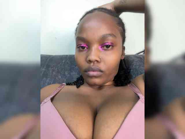 Curvy-maxy9 Curvy-maxy9