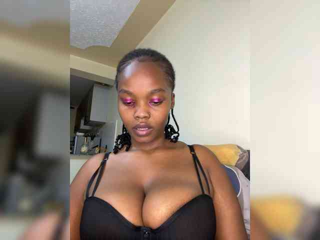 Busty-Princess1 webcam
