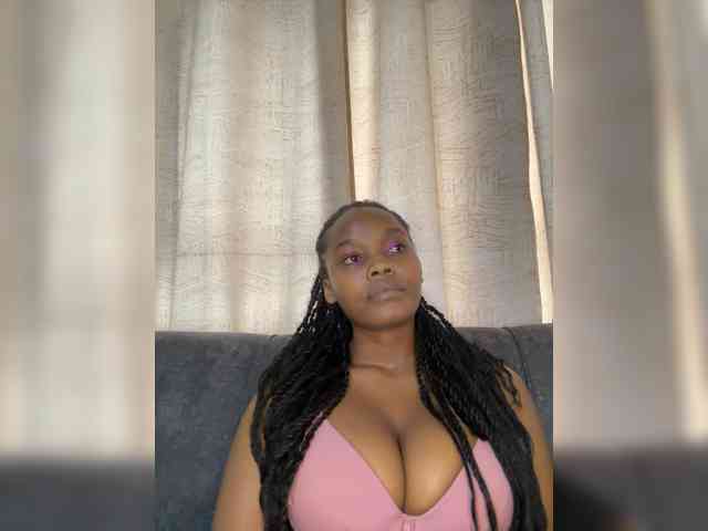 Modella: Busty-Princess1