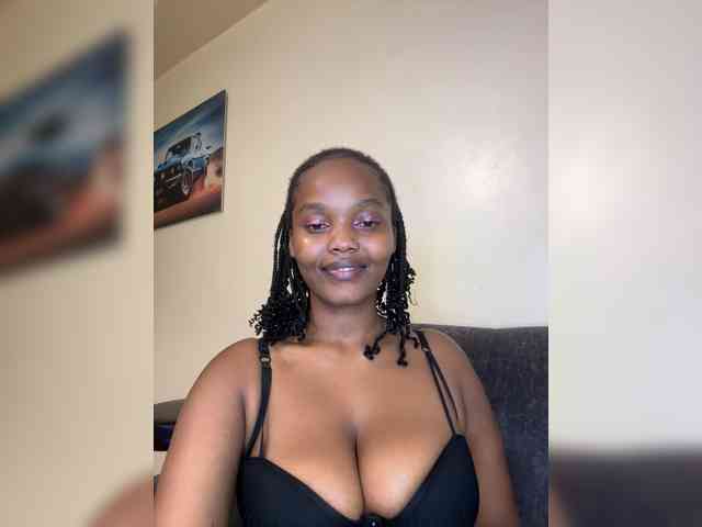 Curvy-maxy9