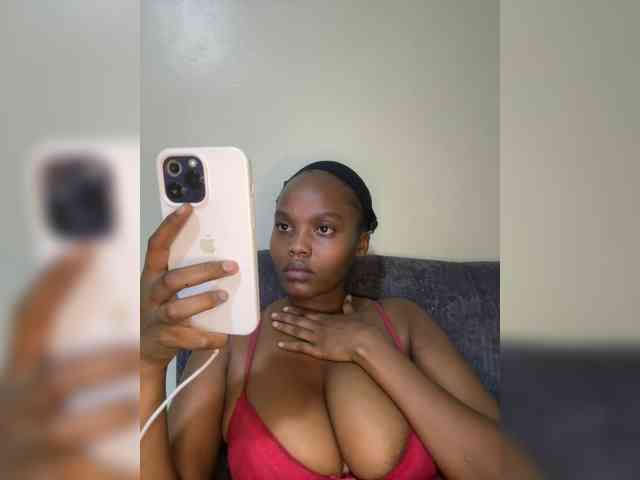 Busty-Princess1 webcam