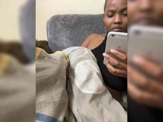 Busty-Princess1 webcam