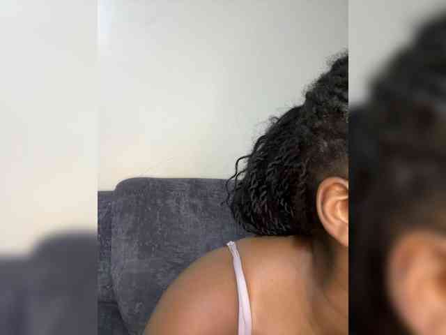 Busty-Princess1 webcam