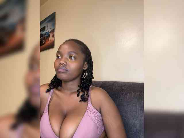 Busty-princess1