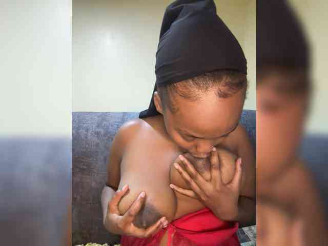 Busty-Princess1 webcam