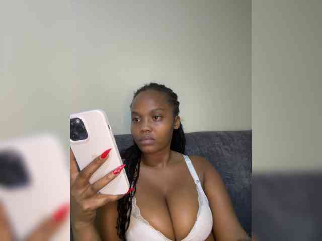 Busty-Princess1 webcam