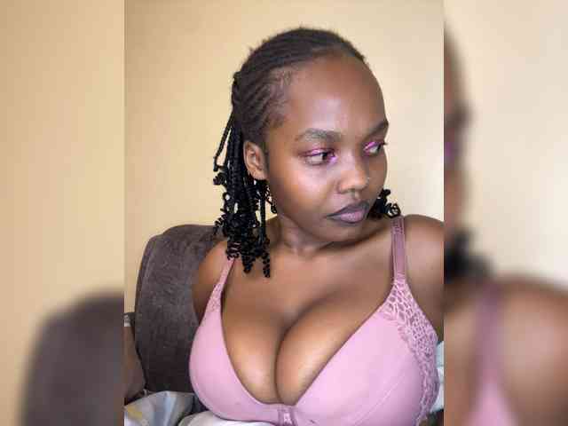 Busty-princess1