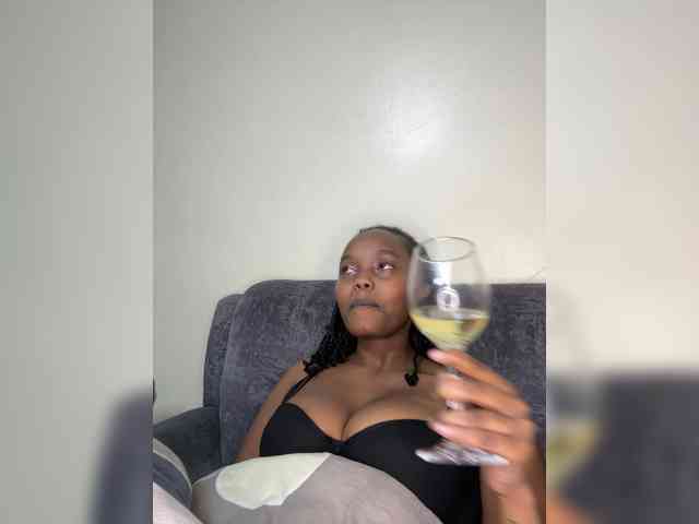 Busty-Princess1 webcam