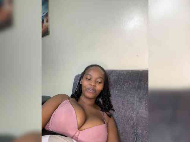 Busty-Princess1 webcam