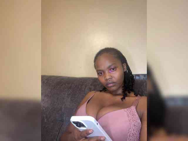 Busty-Princess1 webcam