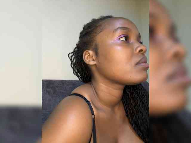 Busty-Princess1 webcam
