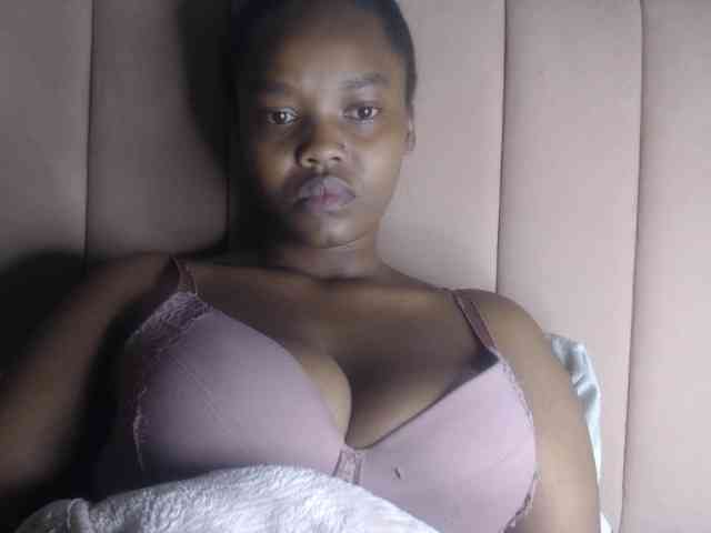 busty-princess1's live room