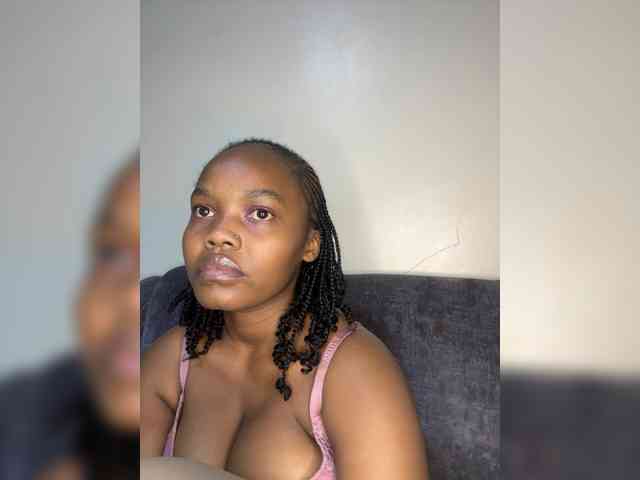 Busty-Princess1