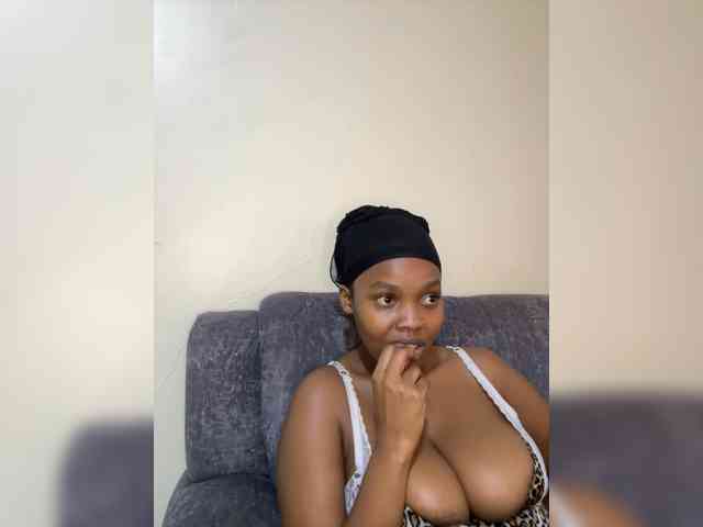 Busty-Princess1 webcam