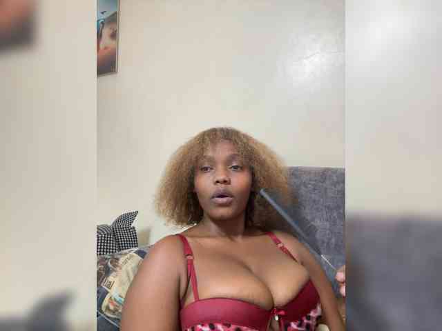 Curvy-maxy9