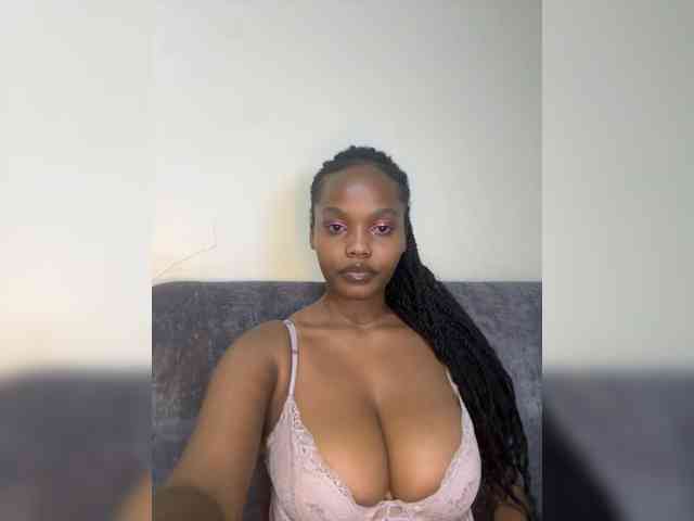Modella: Busty-Princess1