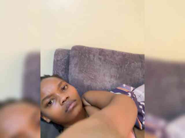 Busty-Princess1 webcam