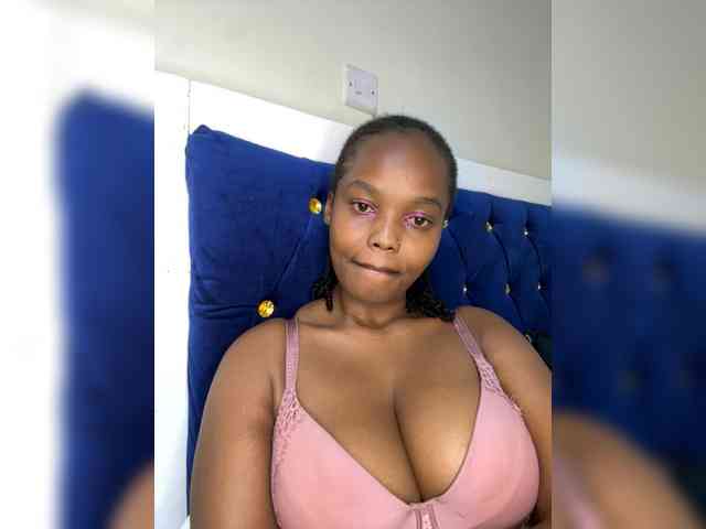 Curvy-maxy9 Curvy-maxy9
