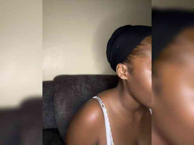 Busty-Princess1 webcam