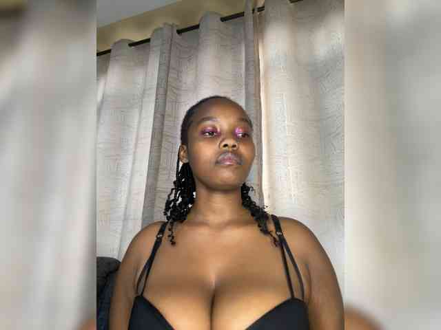 Curvy-maxy9 Curvy-maxy9