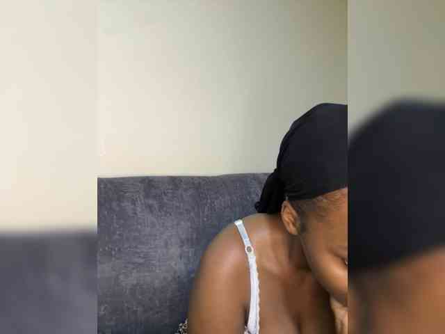 Busty-Princess1 webcam