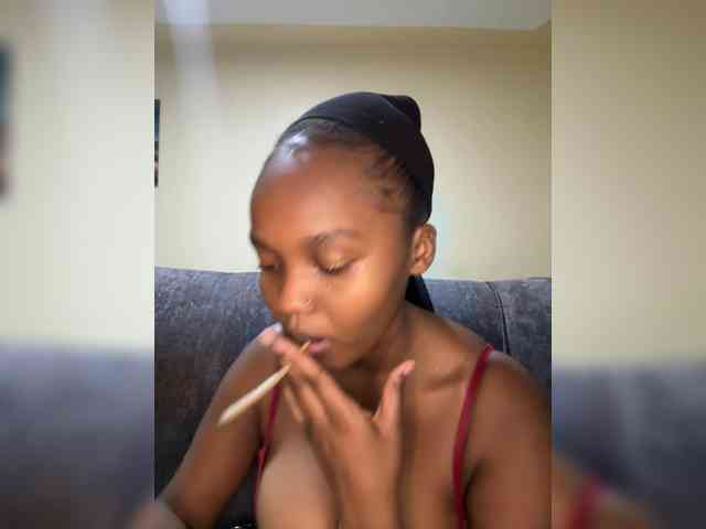 Busty-Princess1 webcam