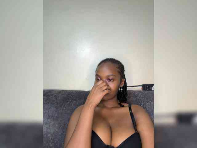 Busty-Princess1 webcam