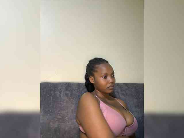 Curvy-maxy9 Curvy-maxy9