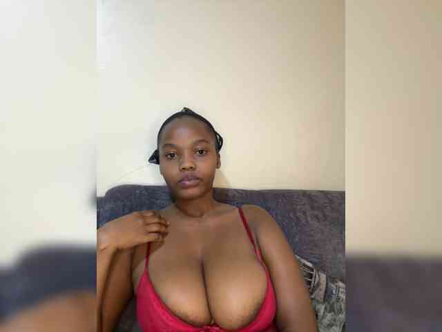 Busty-Princess1 webcam